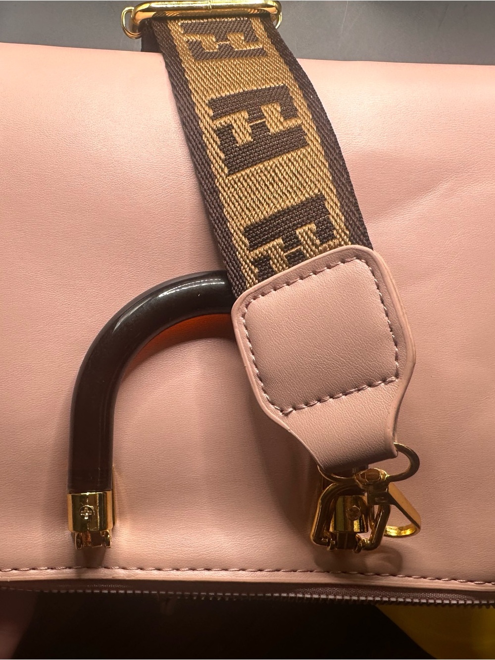 FASHION Pink Leather ROMA Tote with Gold Hardware - Picture 4 of 6